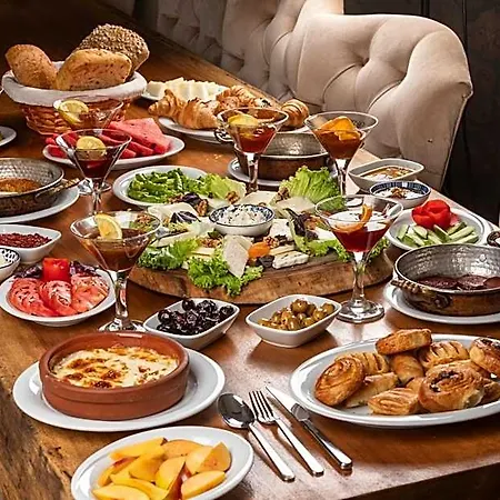 Sunaba Kasri Hotel *